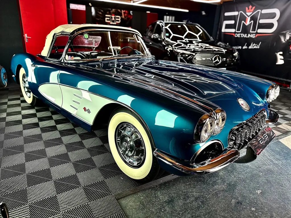 protection carrosserie traitement céramique Gyeon infinite Lyon Chevrolet corvette C1 1959