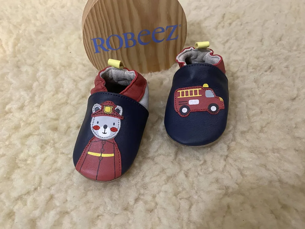 pantoufles pompiers pour enfants près d Yvrac