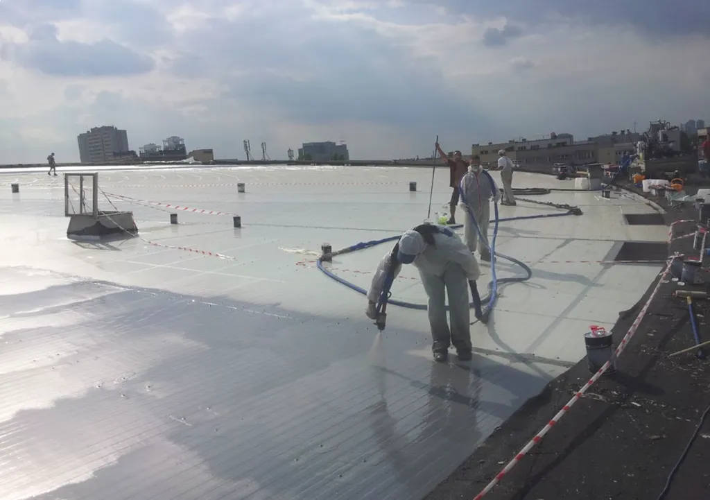 Comment fonctionne la pulvérisation de polyrué — expliqué simplement par Optimum Bat