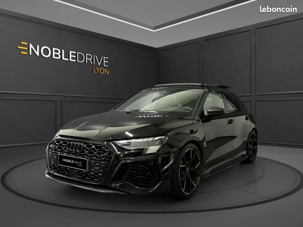 VENTE AUDI RS3 SPORTBACK FRANCAISE 2.5 400ch - PAS DE MALUS - ENTRETIEN AUDI - TOIT OUVRANT - B&O - CARBONE