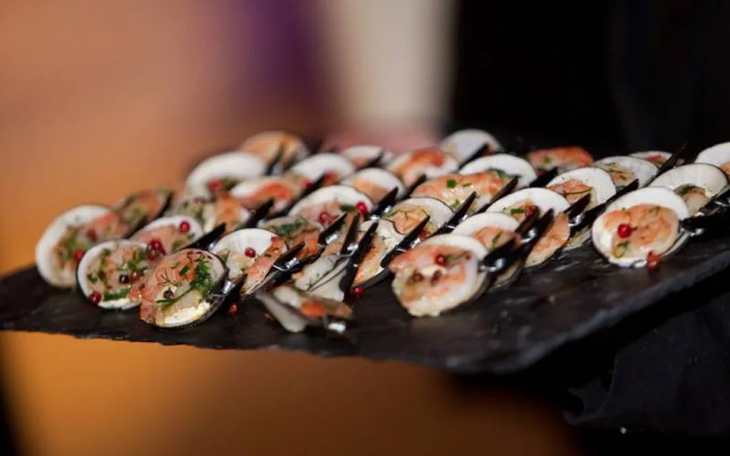 Traiteur événementiel d'entreprise haut de gamme pour cocktail professionnel à Roquebrune-Cap-Martin.