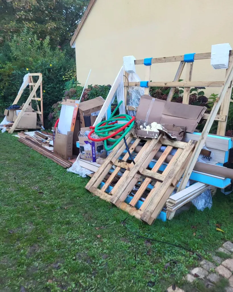 Enlèvement et recyclage de palettes, tuyaux et matériaux de chantier près de Montivilliers (76)