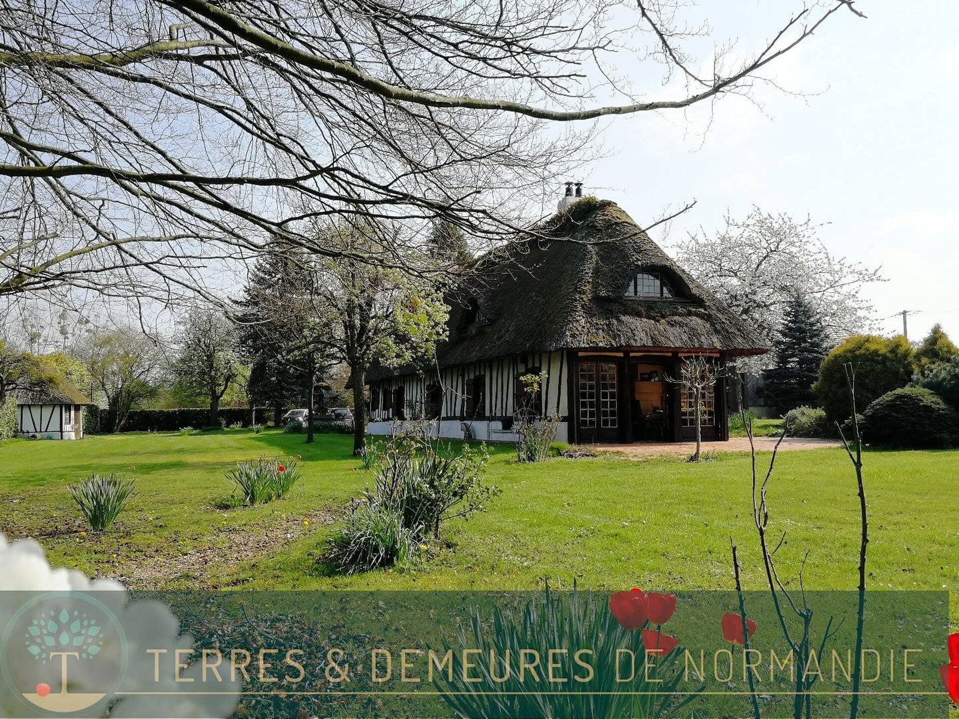 A VENDRE, maison secondaire, village bord de seine avec dépendance proche PONT-AUDEMER 27500