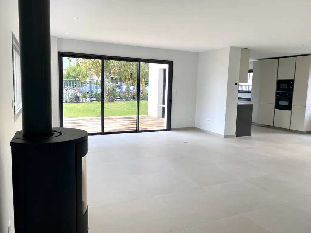 Maison d’Architecte de 180m2 avec Jardin Paysagé à Bordeaux Caudéran Golf Bordelais