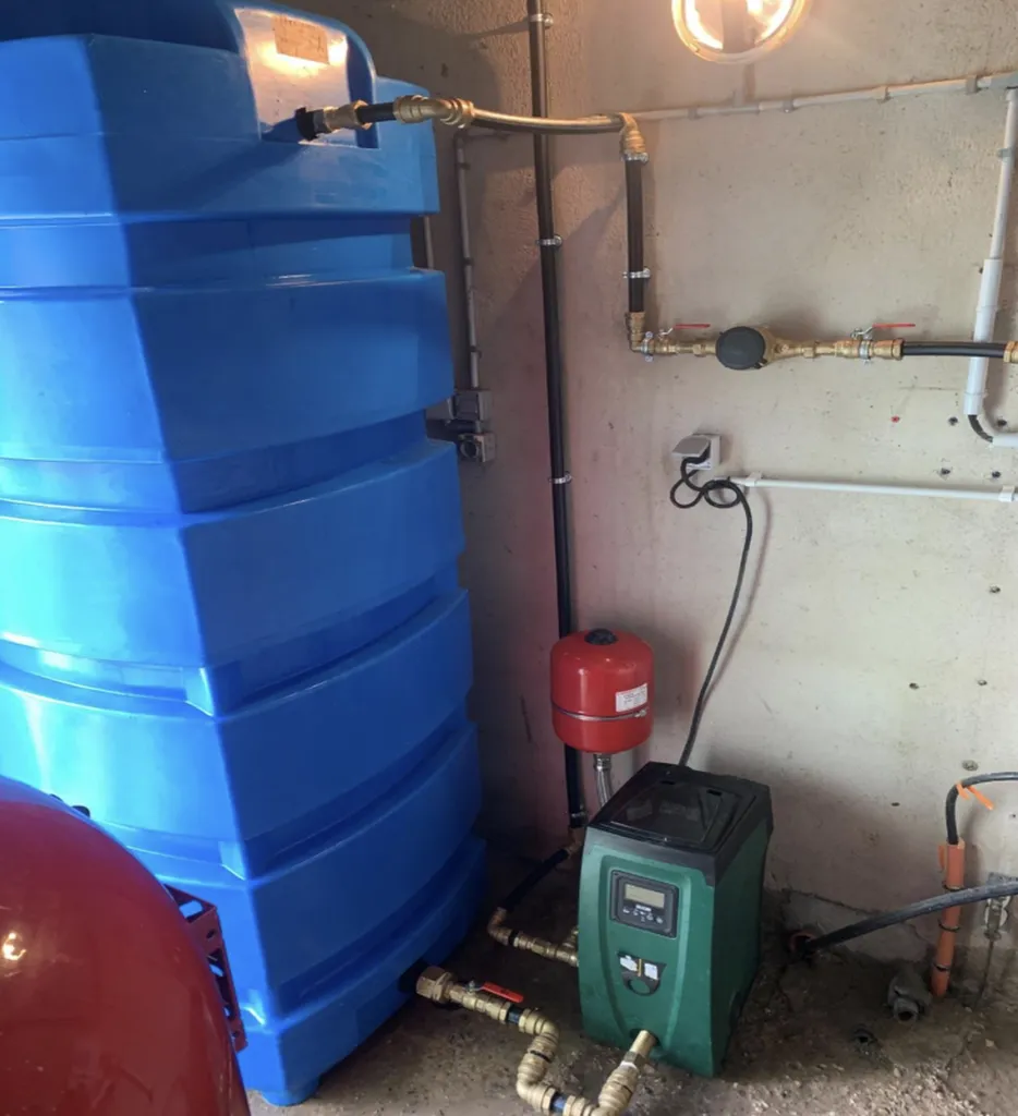 Mise en conformité traitement eau potable par installation dispositifs réglementaires pour qualité sanitaire maîtrisée à Vias