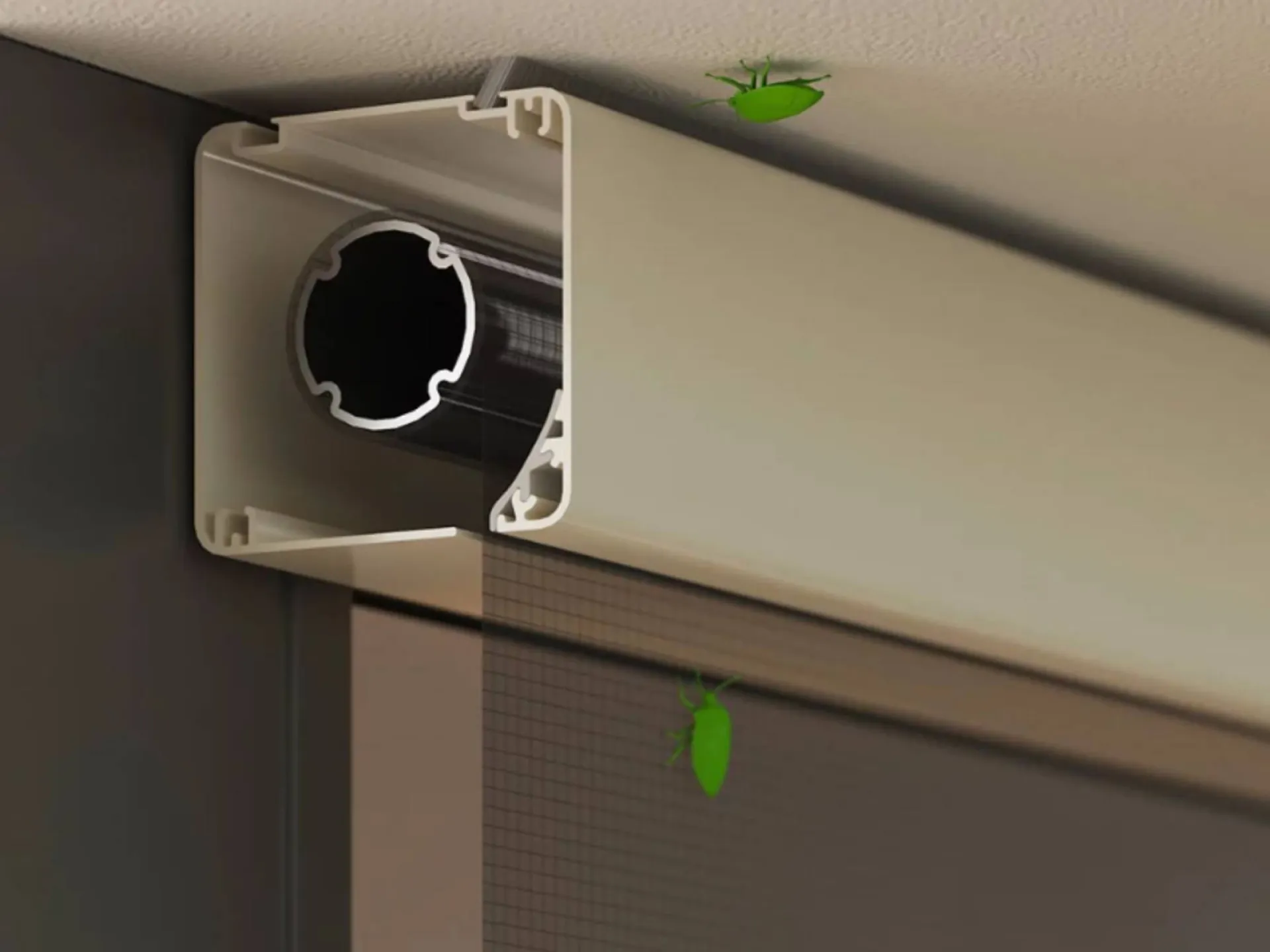 Coffret discret pour une moustiquaire enroulable sur une fenêtre de maison à Hyères dans le Var