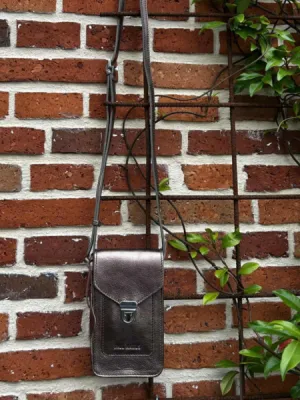 Porte-téléphone cuivré Paul Marius disponible chez Evasion Eu