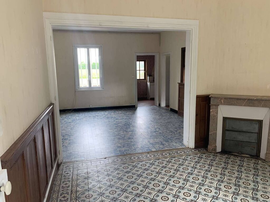 Entre VIMOUTIERS (61120) et ORBEC (14290), A VENDRE HARAS avec 39 ha