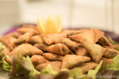Votre Organisatrice de mariage pour célébrer un brunch de mariage sur le thème champêtre et chic dans le parc d'un château en Bourgogne