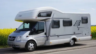 Remplacement fenêtre arrière pour camping car Fiat Ducato à Marseille