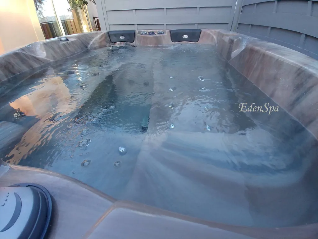 spa 2 places allongees canada marseille