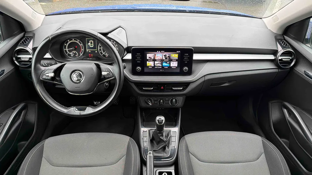 Achat Skoda Fabia occasion à proximité du Havre : citadine essence disponible chez Caudebec Automobiles by Myauto.fr