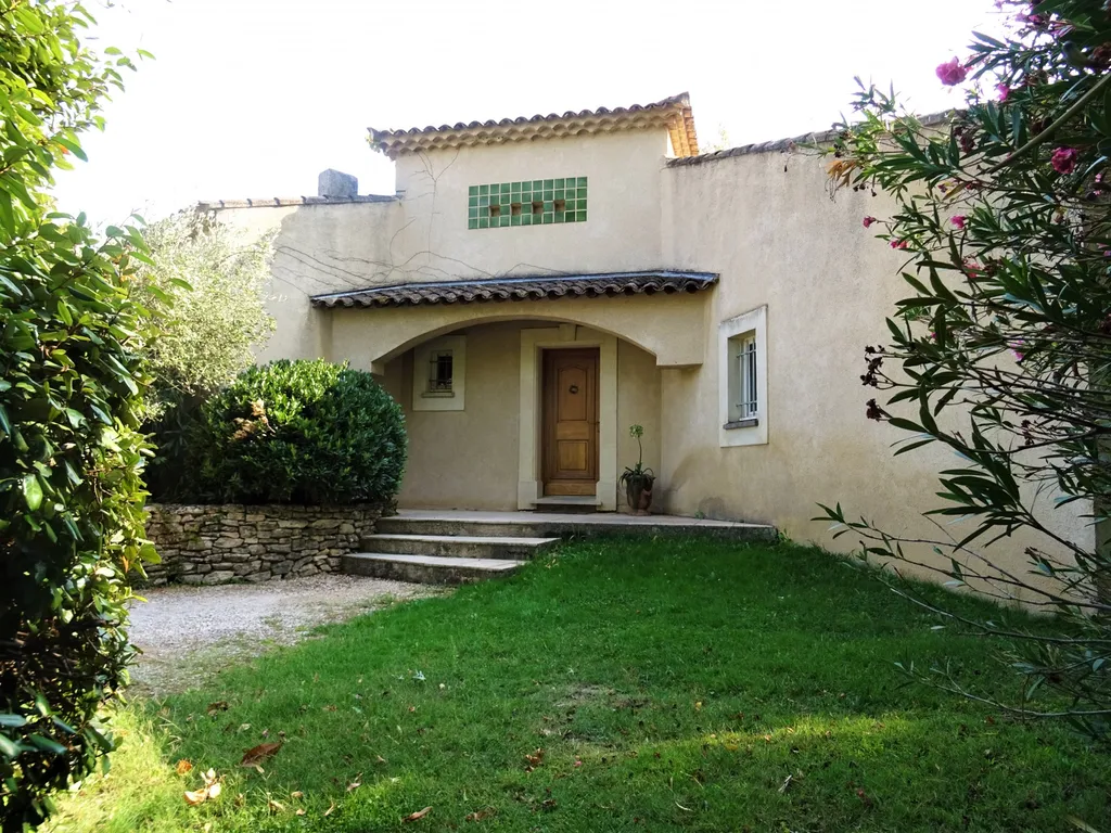 Avignon - Belle maison de plain-pied dans un écrin de verdure   