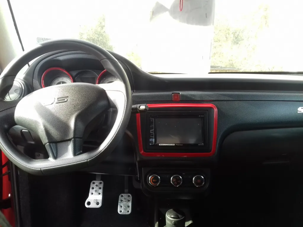 vente voiture sans permis d'occasion LIGIER JS50 Club moteur DCI prés de Toulon var 83