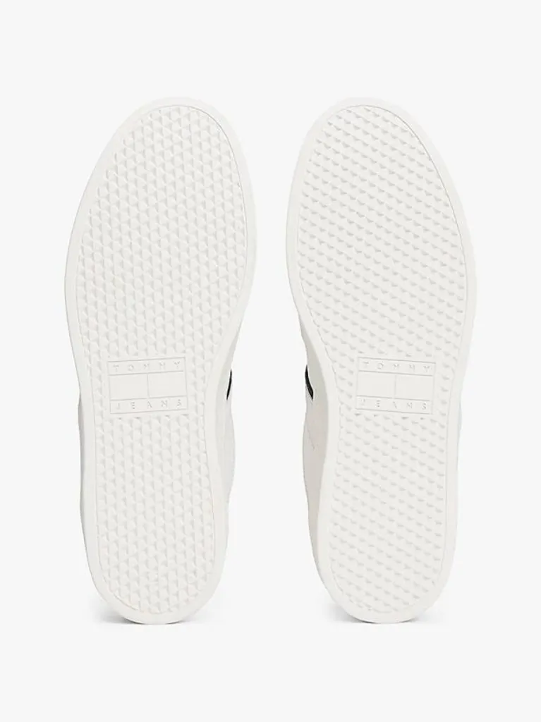 Baskets basses en daim multitextures Tommy Jeans semelle chez Urban Chic à Dieppe
