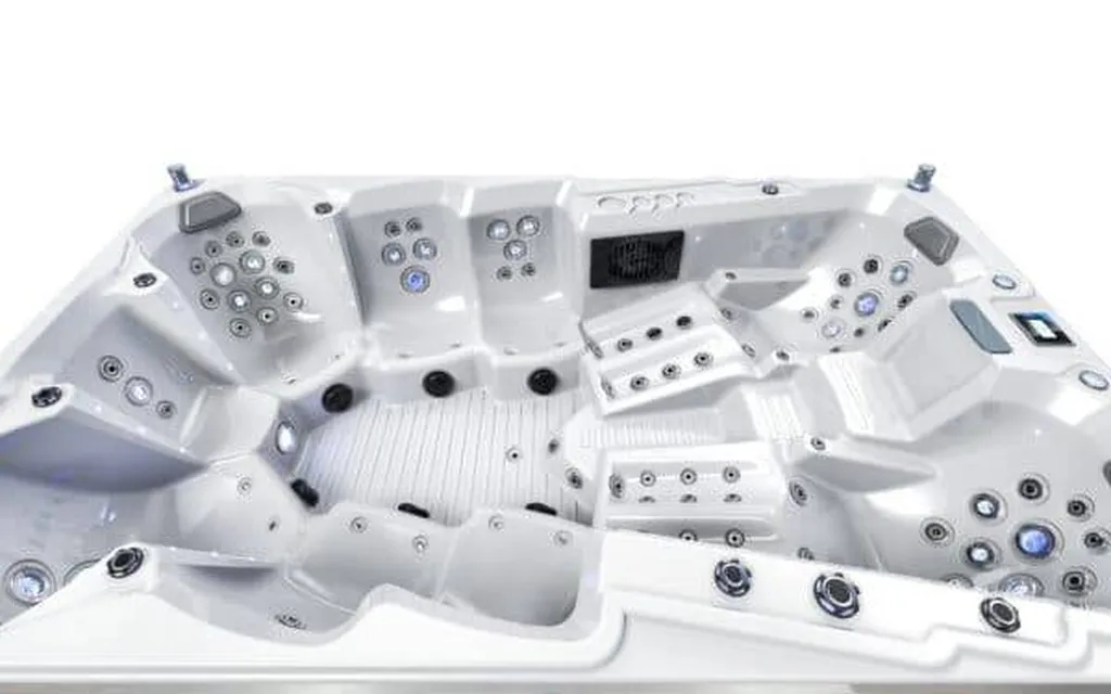 Spa Americain 9 places, 134 jets