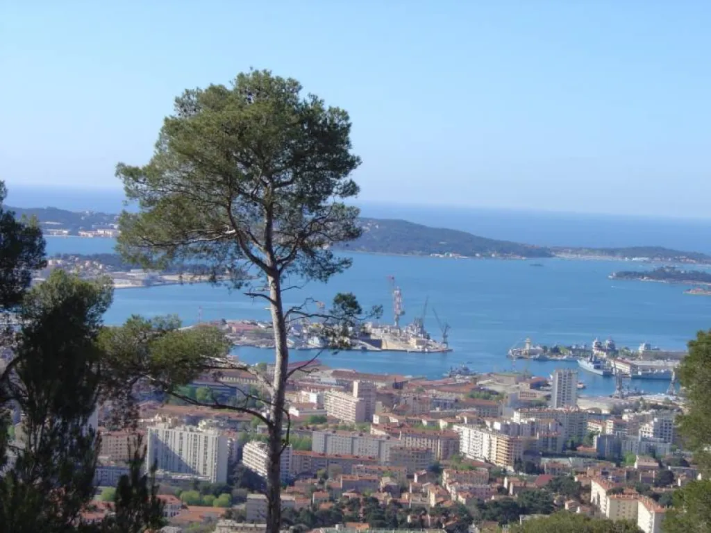 Office de tourisme de TOULON, dans le Var 83