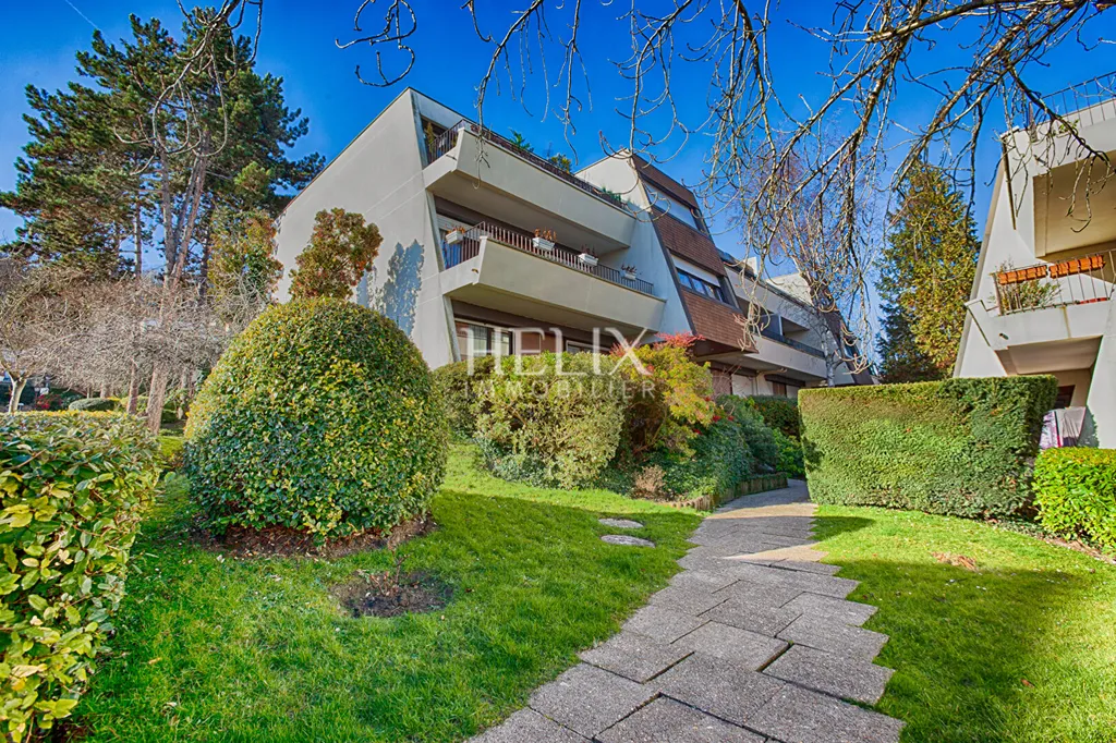 Appartement Villennes Sur Seine 3 pièce(s) 77 m2, un parking sous sol et une cave