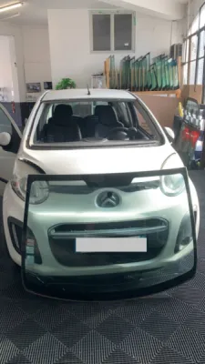Citroen C1 remplacement pare brise dans notre atelier