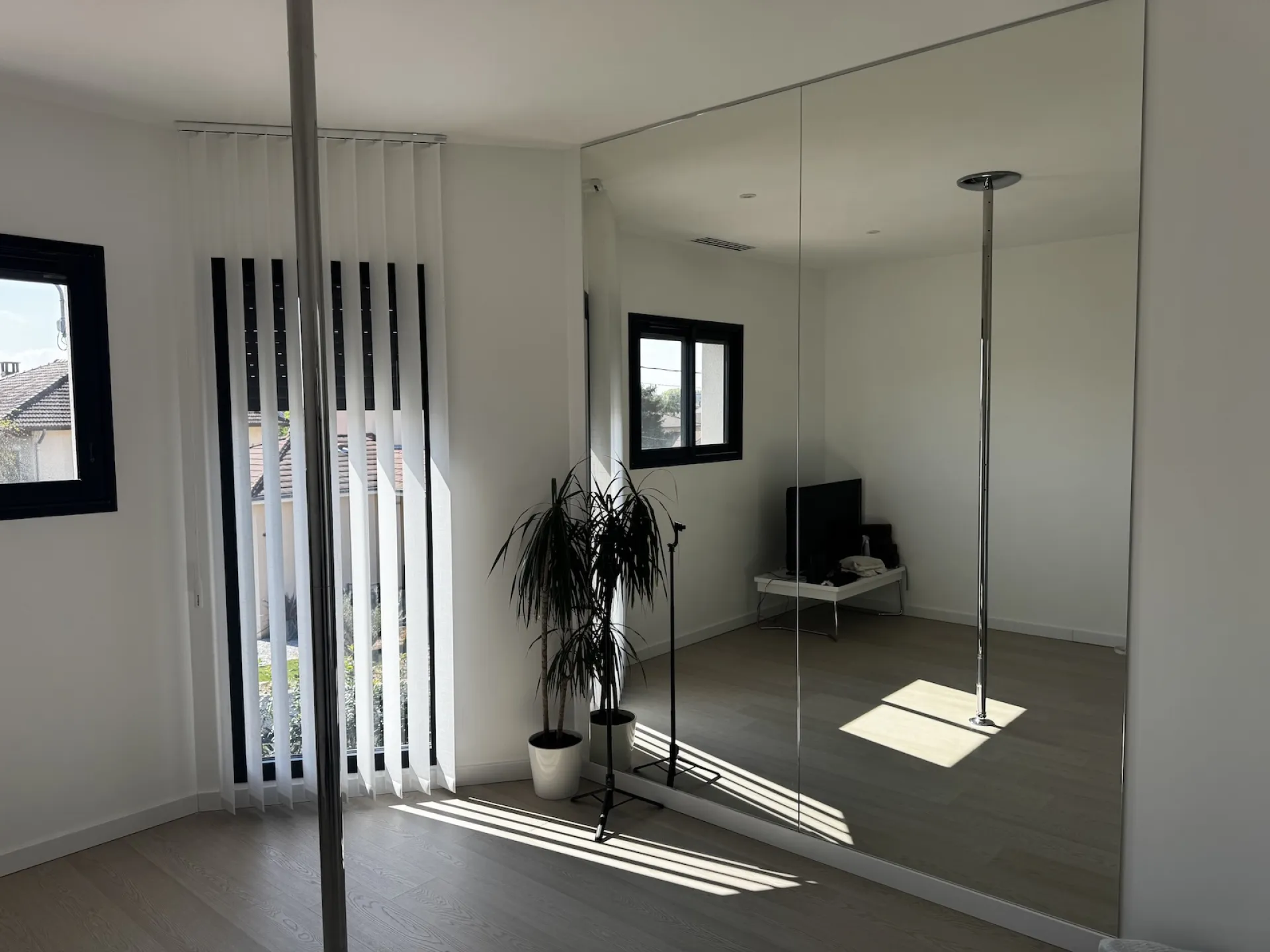 Miroirs salle de pole dance à Saint-priest