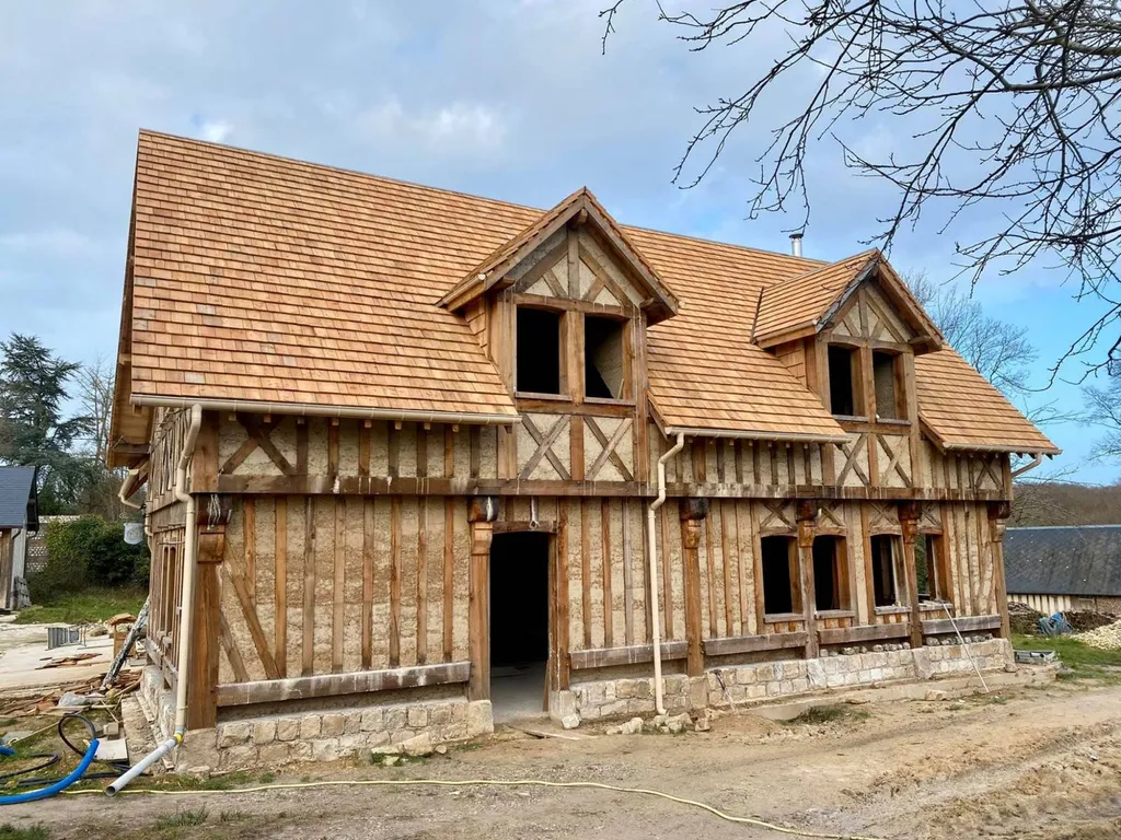 Couverture d'une maison Normande en bardeaux de bois en Seine Maritime