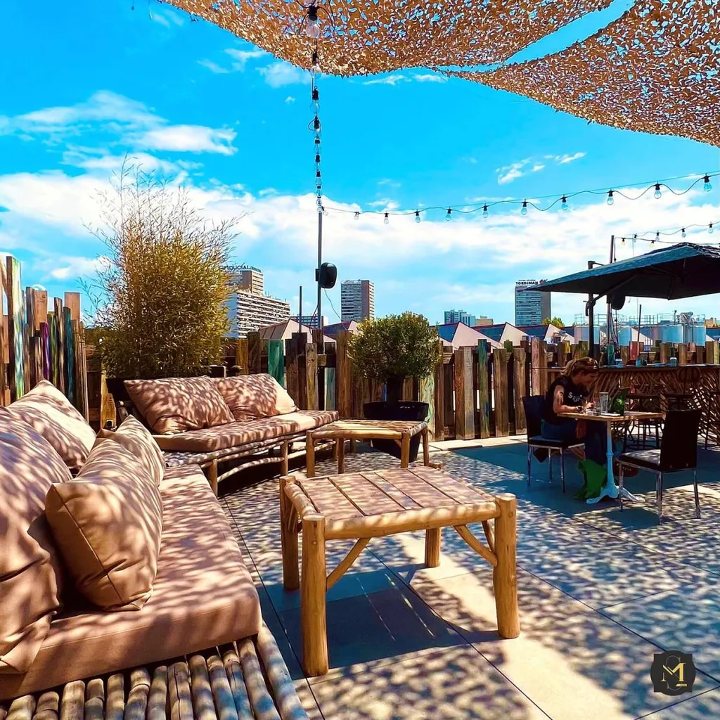 Restaurant bar pour afterwork avec grande capacité d'accueil à Marseille