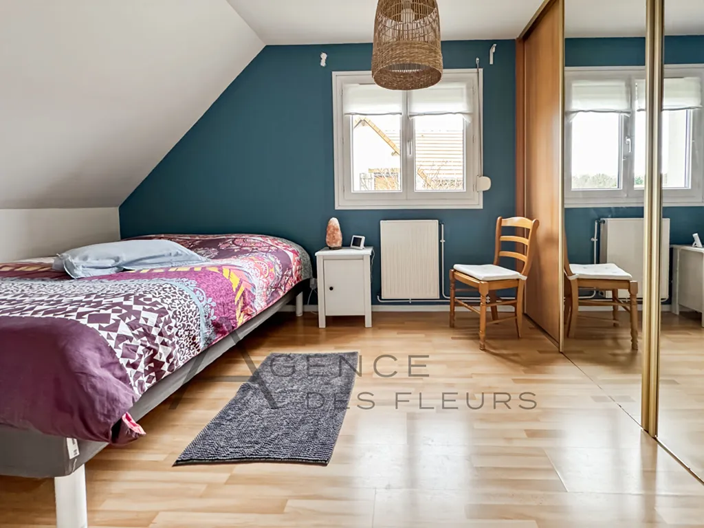 A vendre sur la commune de La Londe 76500, jolie maison de 122m² édifiée sur 800m² de terrain