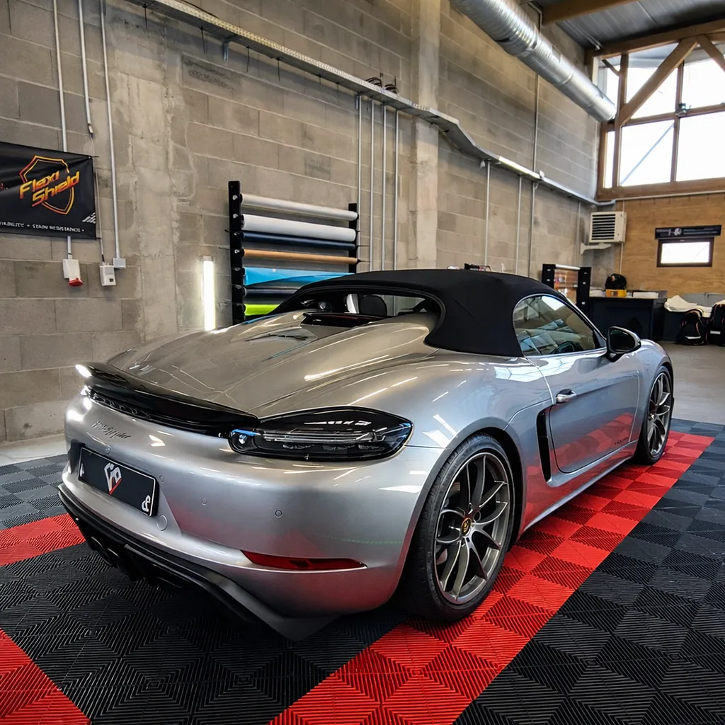 Covering automobile PPF vitres teintées haut de gamme premium certifiés pour véhicules sportifs et professionnels à Clermont-Ferrand