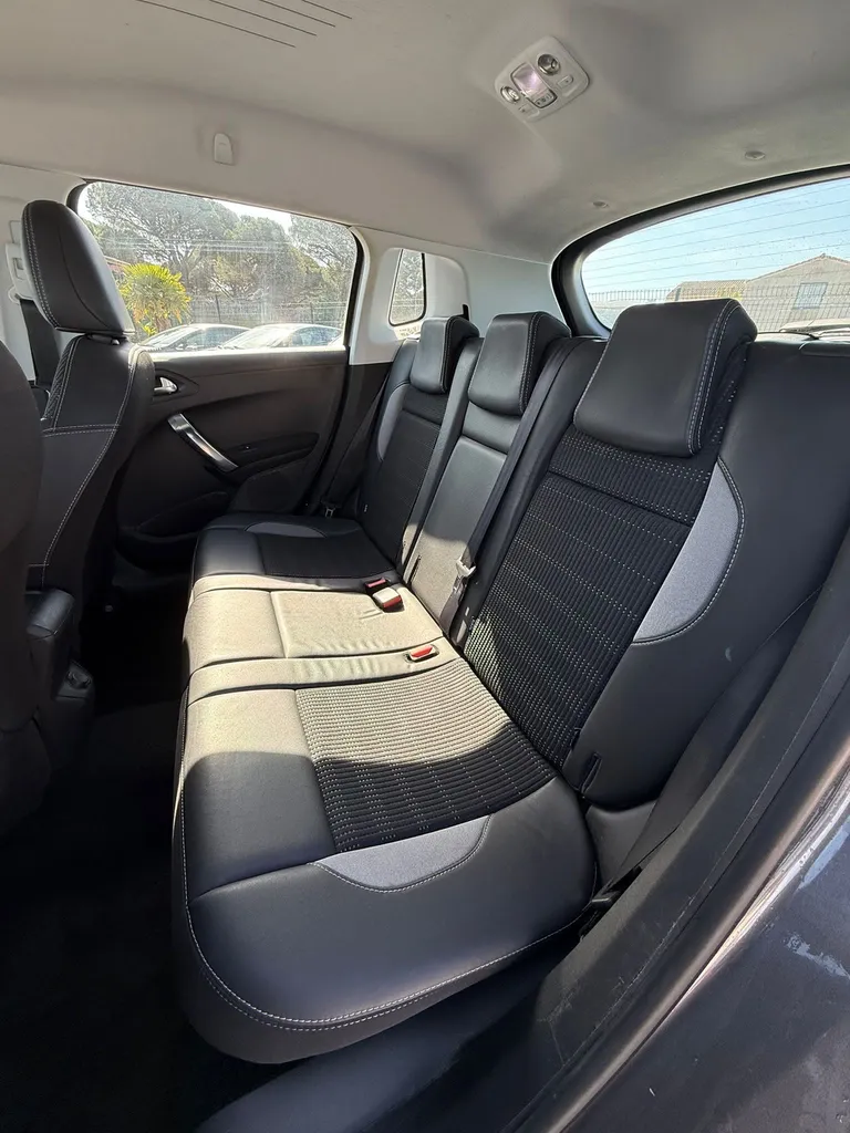 PEUGEOT 2008 1.2L THP 110CV ALLURE