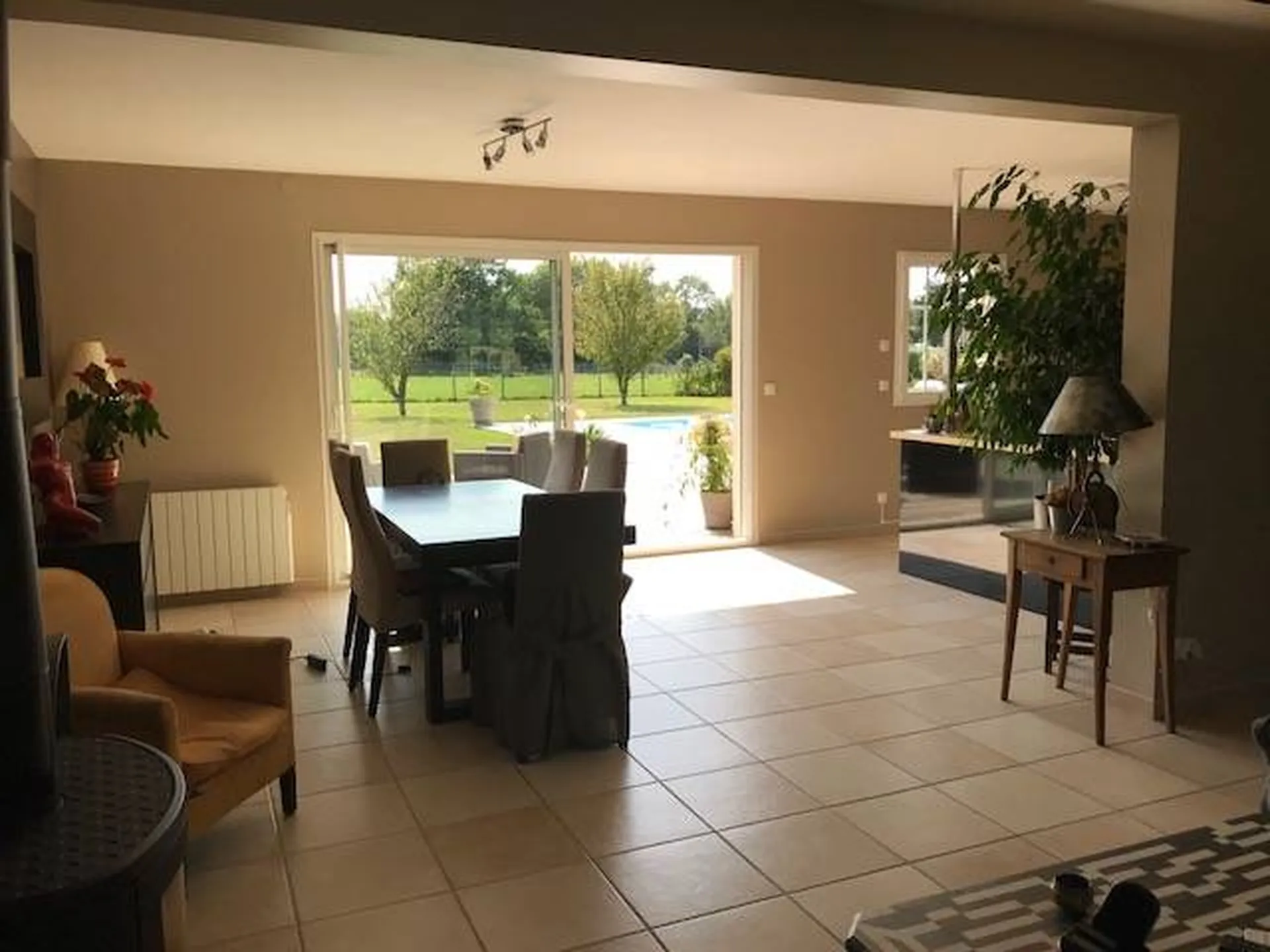 Acquisition propriété récente et sa suite parentale au rez-de-chaussée proche Lisieux 14100