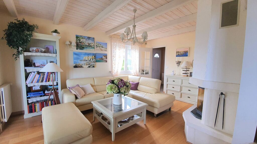 A vendre Villa avec vue magnifique sur la mer, 4 chambres, située au coeur des 3 villes soeurs ( Le Tréport 76470, Mers-les-Bains 80350 et Eu 76260)