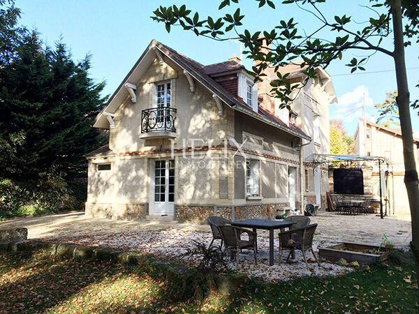Charmante maison 150 M² Le Vésinet proche du centre-ville