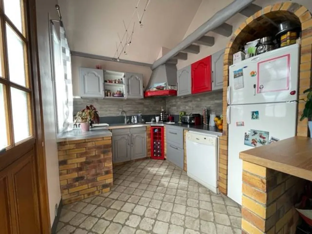 A saisir belle maison bourgeoise de 115 m² habitable sur la commune d'ELBEUF 76500