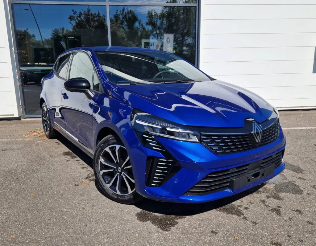 NOUVELLE RENAULT CLIO TCE 90 TECHNO CAMERA 360° OCCASION PRES DE TOULOUSE EN OCCITANIE