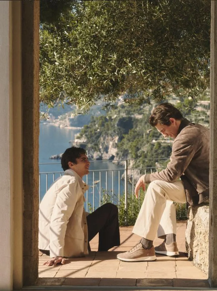 La nouvelle collection Tod's pour hommes printemps-été 2026 des images d'élégance à l'italienne.