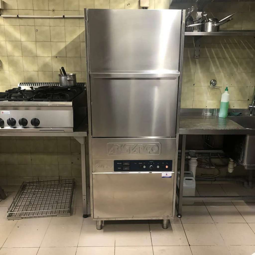 Spécialiste pour la pose d'un lave batterie de la marque Aristarco dans une boulangerie à Dieppe 76