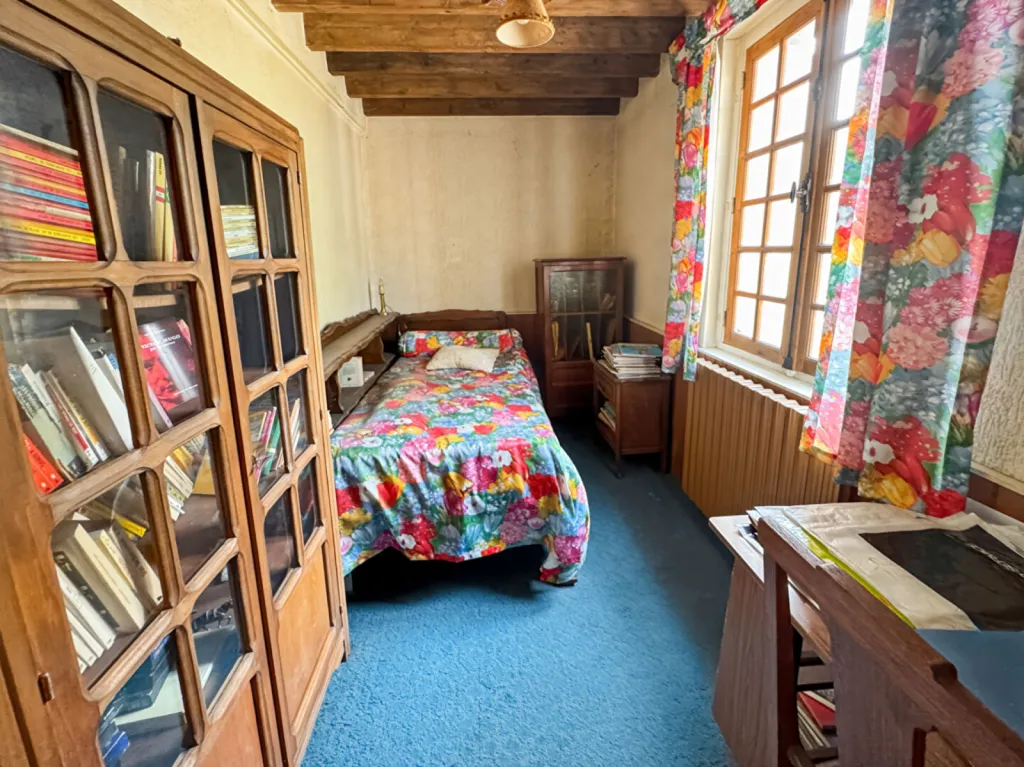 A vendre maison de maître de 150 m², sur 2720 m² de terrain sur le secteur de FRENEUSE 76410