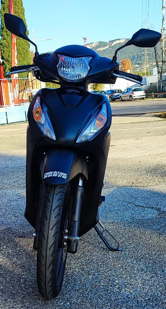 SCOOTER OCCASION HONDA VISION 110 SIX FOURS LES PLAGES