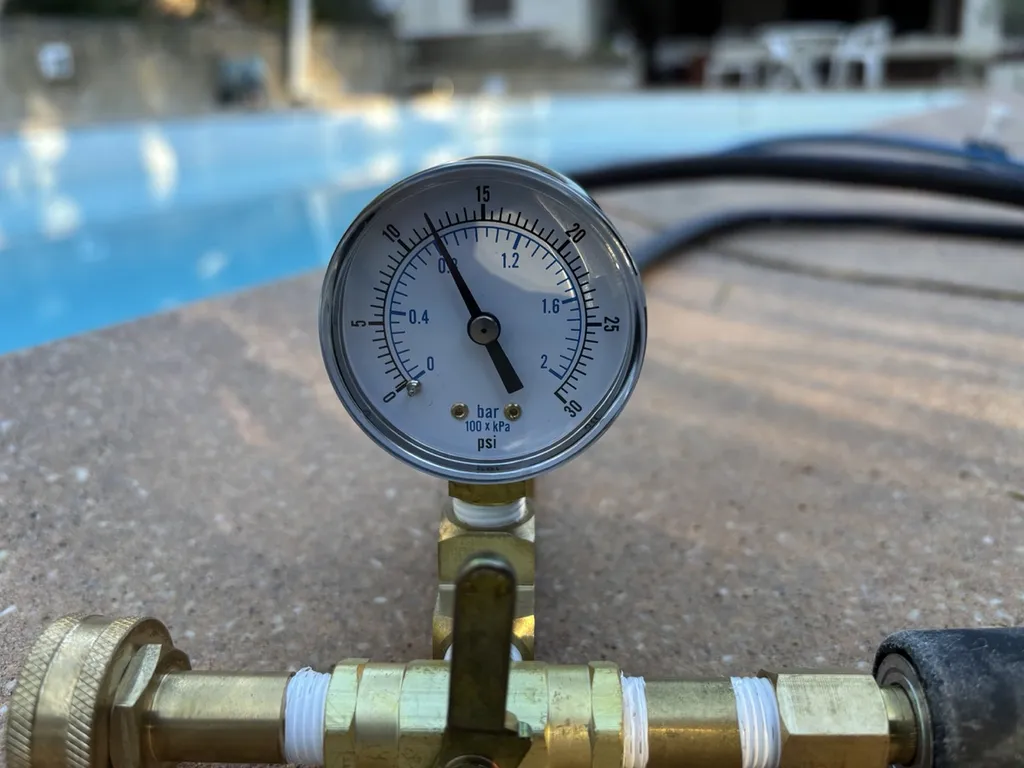 Faire localiser une fuite sur piscine enterrée liner à Arcachon en Gironde sans casse ni vidange