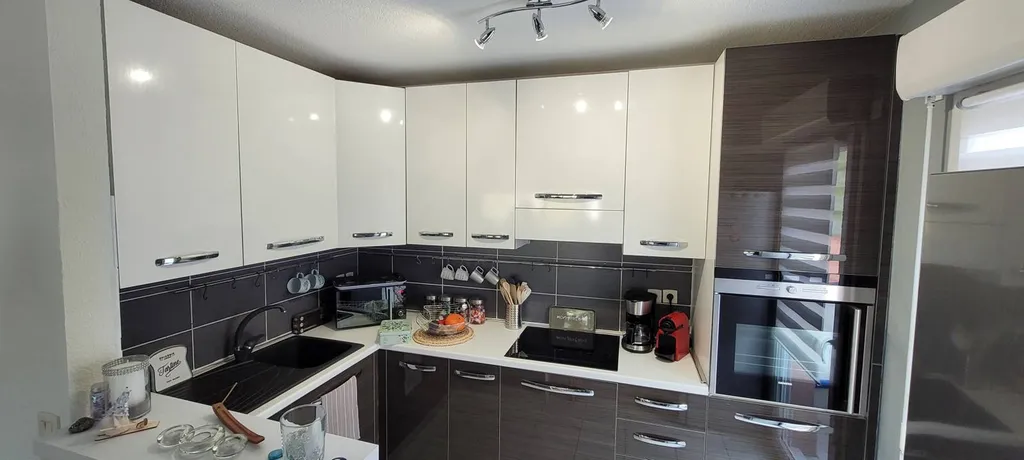 rénovation porte de placard usées en blanc laqué à cagnes sur mer