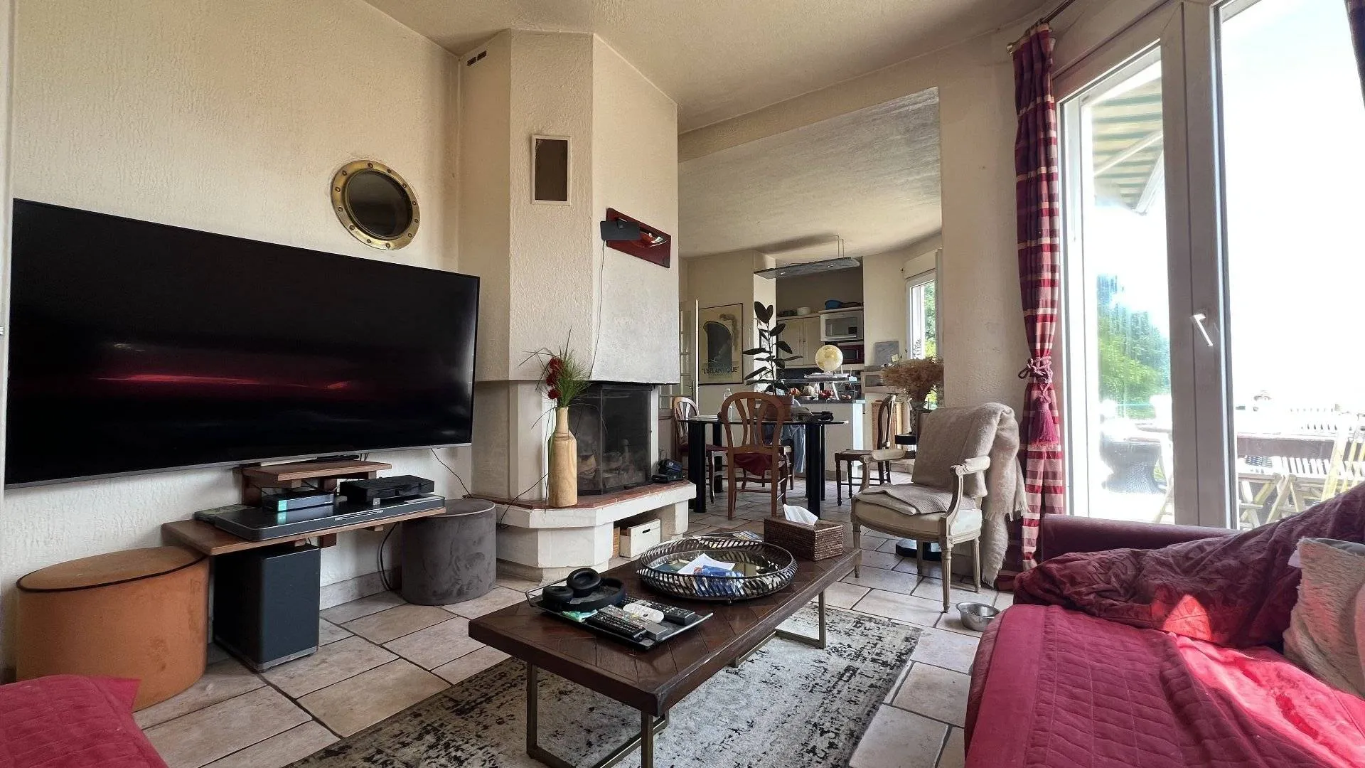 Maison d’architecte 131,5m² avec roof-top et vue panoramique mer, 4 gîtes, annexe à rénover, chalet et garages, idéale chambres d’hôtes au Tréport 76470.