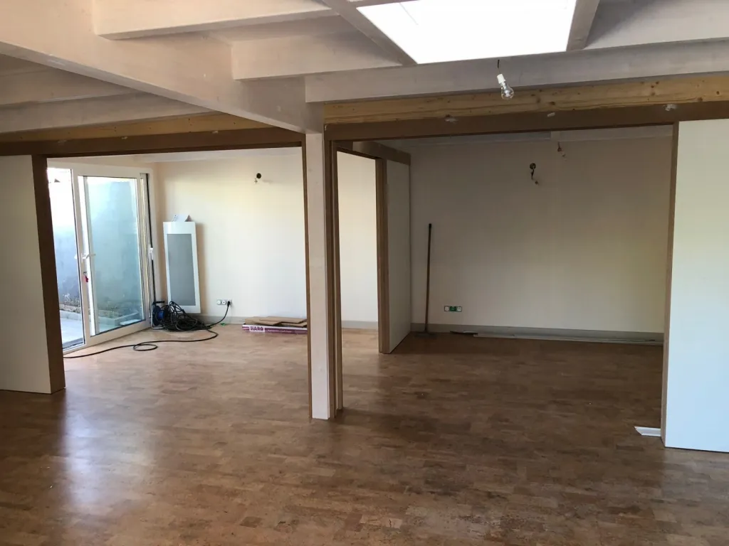 Séparation de pièces en bois flotté , claustras pour une entrée sur-mesure, Clairvoie, paravent sur mesure à Arcachon