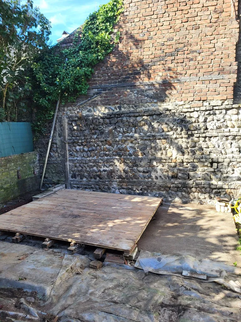 Démontage et enlèvement d'abris de jardin ou cabanon chez les particuliers près de Lillebonne (76) en Normandie
