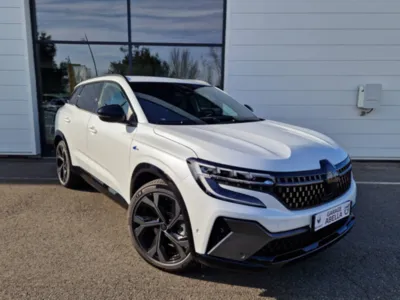 Nouveau Renault Austral Hybride E-TECH 200 Techno ESPRIT ALPINE 4CONTROL occassion près de Toulouse en Occitanie