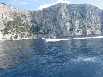Origine des Calanques : Découvrez la Fascinante Histoire Géologique de ces Formations Côtières Exceptionnelles