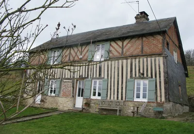 MAISON NORMANDE Proche Cambremer, Pays d'Auge