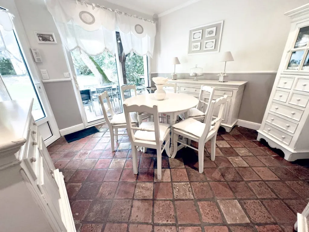 A vendre belle maison bourgeoise de 228 m² avec jardin de 1277 m² sur la commune de CAUDEBEC LES ELBEUF 76320