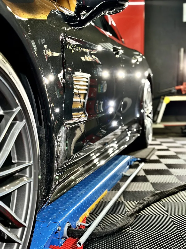 DETAILING Lyon traitement céramique carrosserie Porsche panamera 