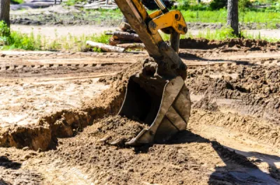 Création de plateformes et aménagements extérieurs en béton et enrobé à Allauch et Marseille