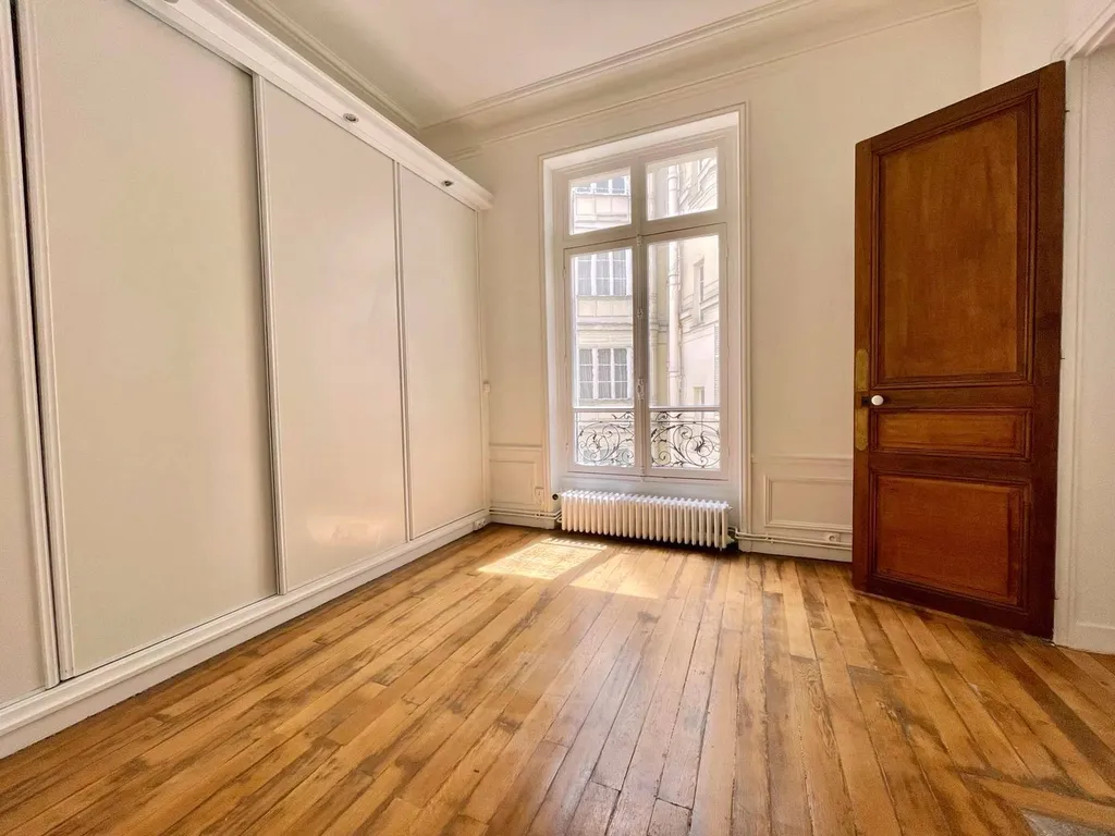 A vendre 2 pièces avenue de Wagram 75017